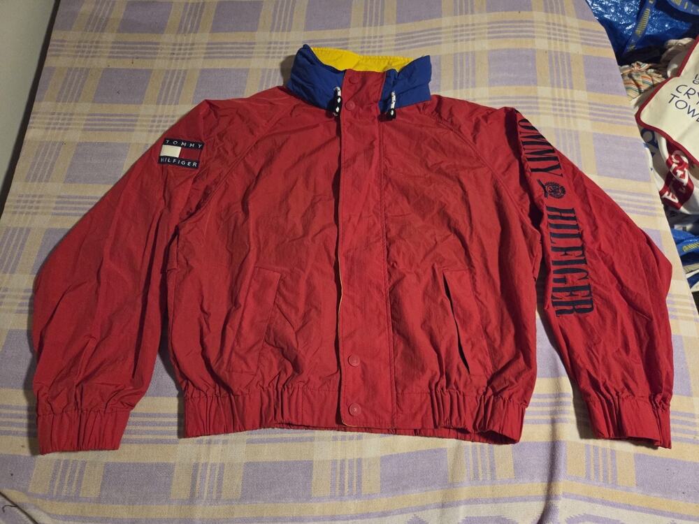 Vintage Tommy Hilfiger Spellout Jacket Red Yellow Blue Flag Patch 1990s XL